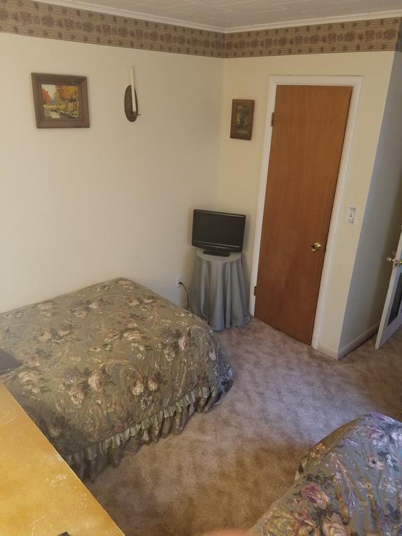 Kountry Living Bed And Breakfast Онеонта Екстер'єр фото