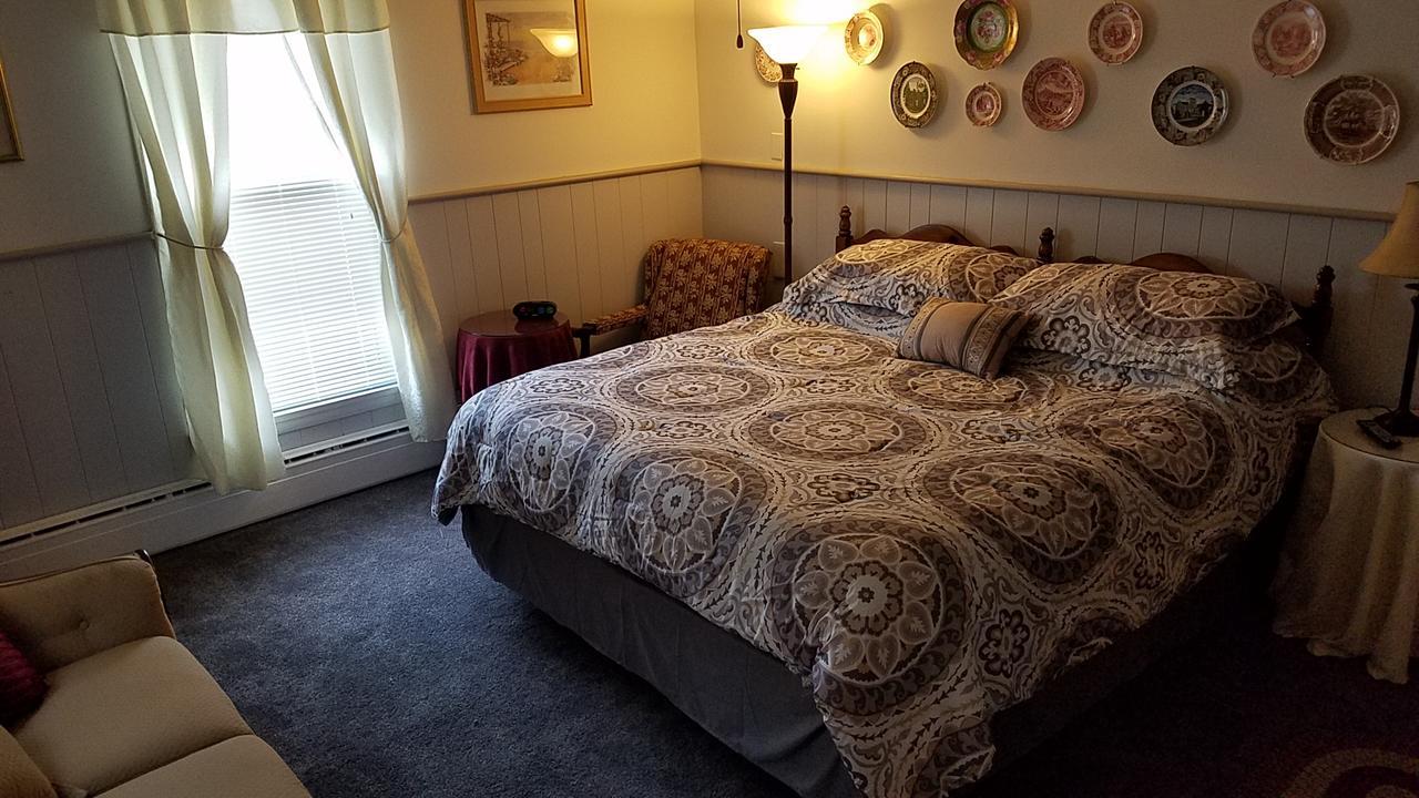 Kountry Living Bed And Breakfast Онеонта Екстер'єр фото
